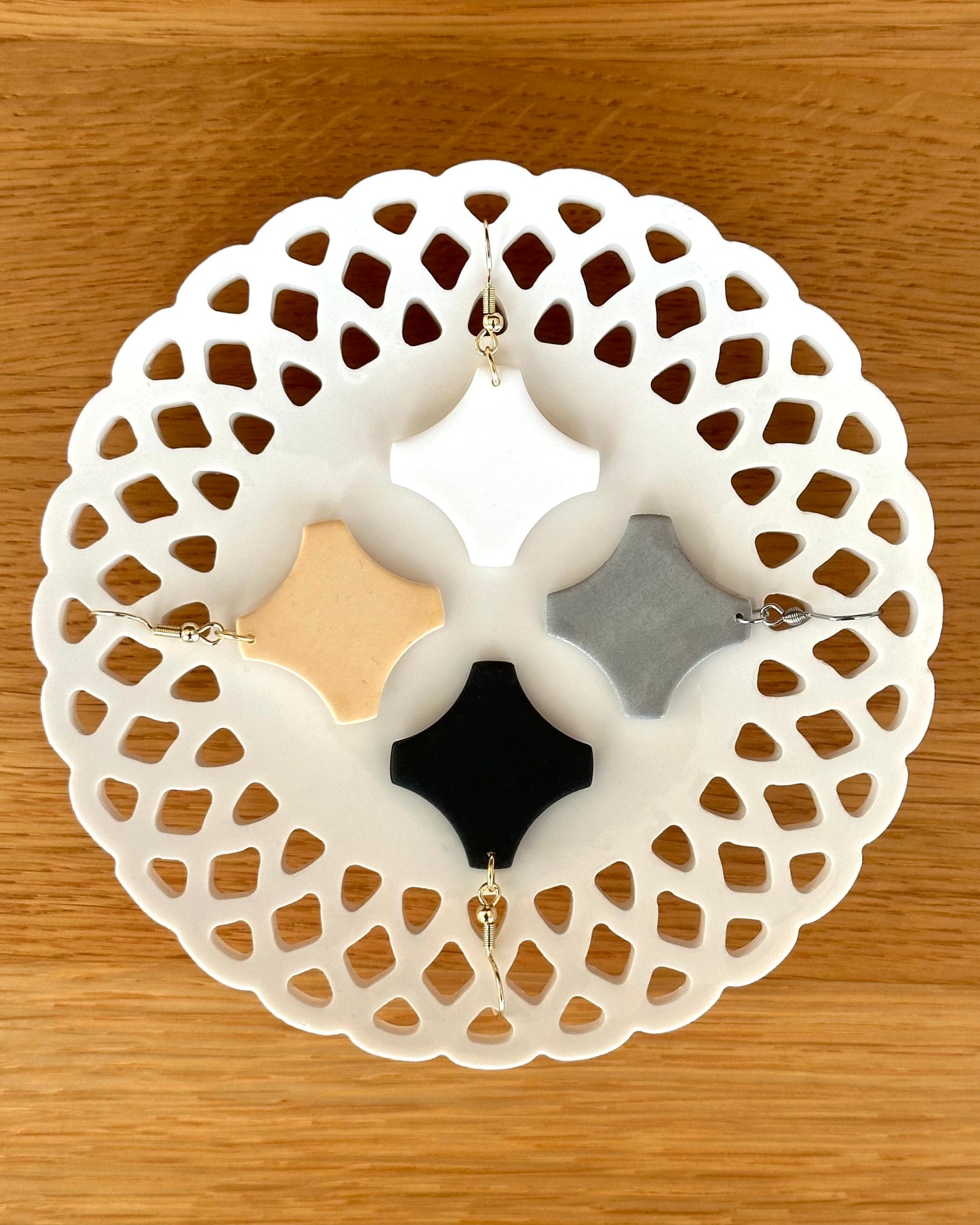 Konfetti, Ohrhänger, Edelstahl/Edelstahl vergoldet (verschiedene Farben)